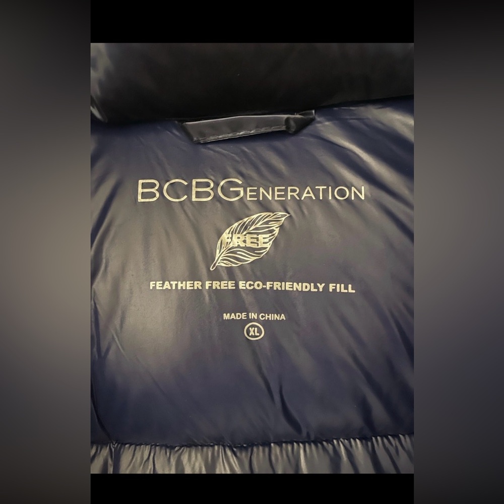 🆕 BCBGeneration Liquid Sapphire Puffer Winter Coat XL – Eco-Friendly Feather - Picture 6 of 13